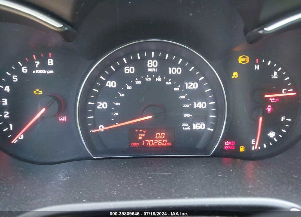 2014 KIA SORENTO LX V6 VIN: 5XYKT4A74EG520691