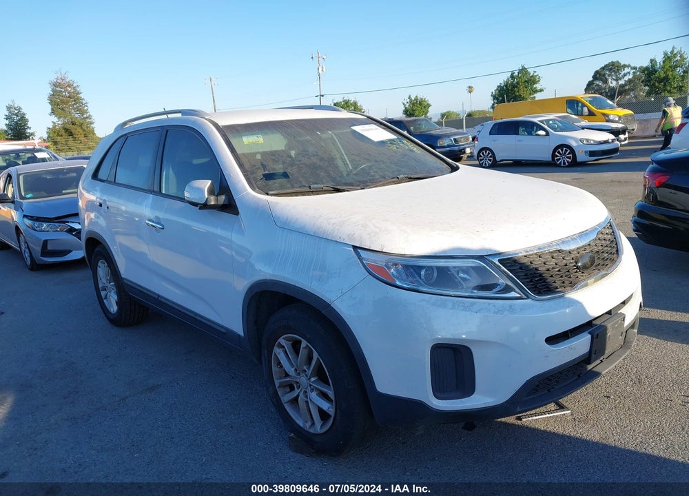 2014 KIA SORENTO LX V6 VIN: 5XYKT4A74EG520691