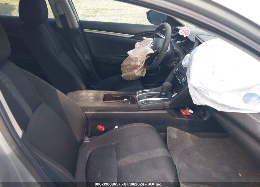 2018 HONDA CIVIC LX VIN: 2HGFC2F55JH564595