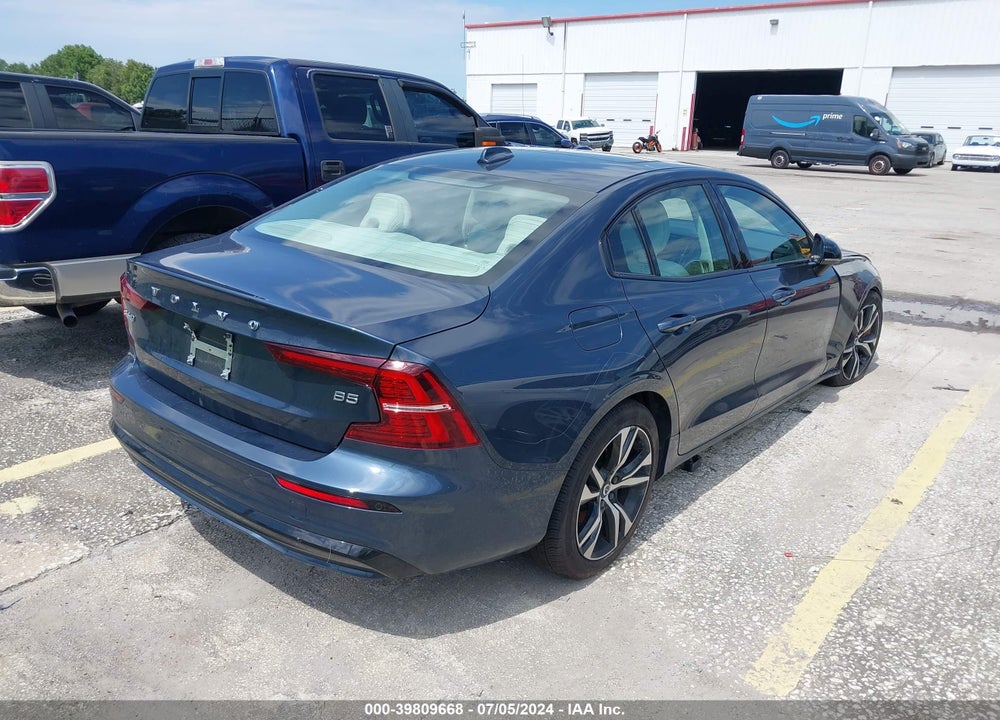 2024 VOLVO S60 VIN: 7JRL12FK4RG299139