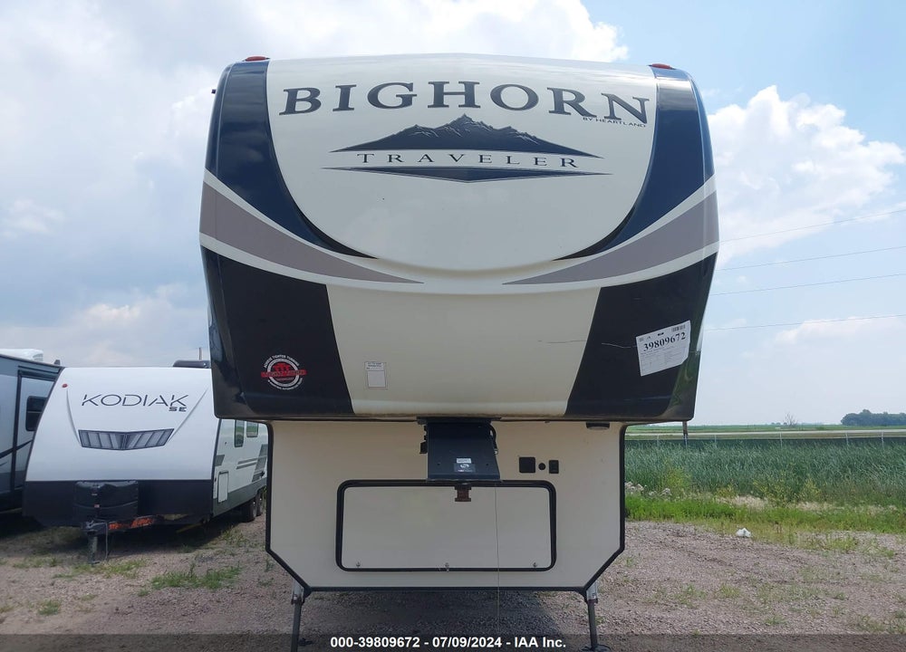 2018 HEARTLAND RV BIG HORN 39FL VIN: 5SFBG4228JE370642