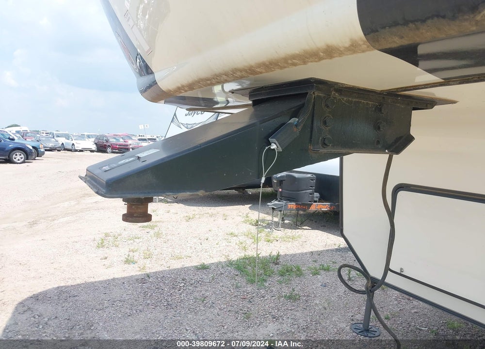 2018 HEARTLAND RV BIG HORN 39FL VIN: 5SFBG4228JE370642