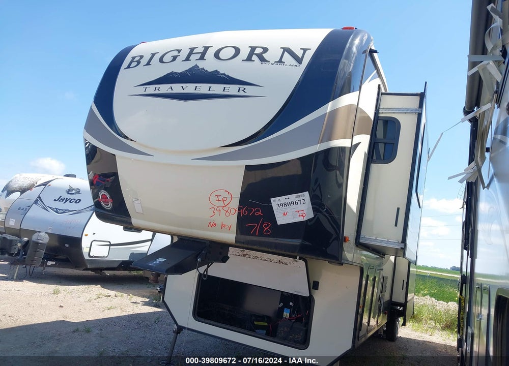 2018 HEARTLAND RV BIG HORN 39FL VIN: 5SFBG4228JE370642