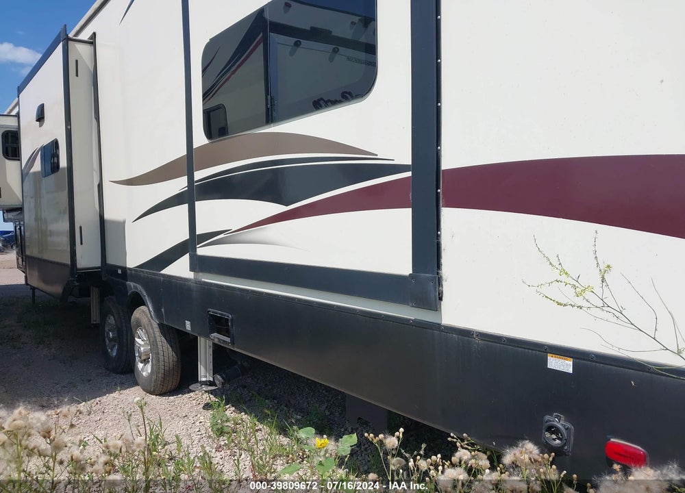 2018 HEARTLAND RV BIG HORN 39FL VIN: 5SFBG4228JE370642