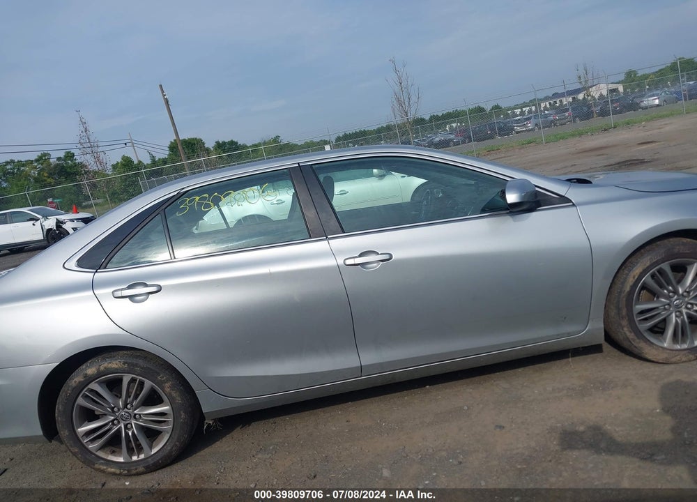 2015 TOYOTA CAMRY SE VIN: 4T1BF1FK9FU889965