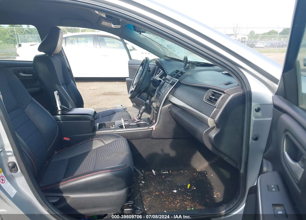 2015 TOYOTA CAMRY SE VIN: 4T1BF1FK9FU889965