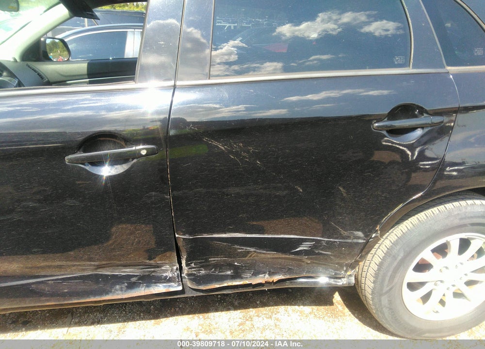 2011 MITSUBISHI OUTLANDER SPORT ES VIN: JA4AP3AU0BZ002262