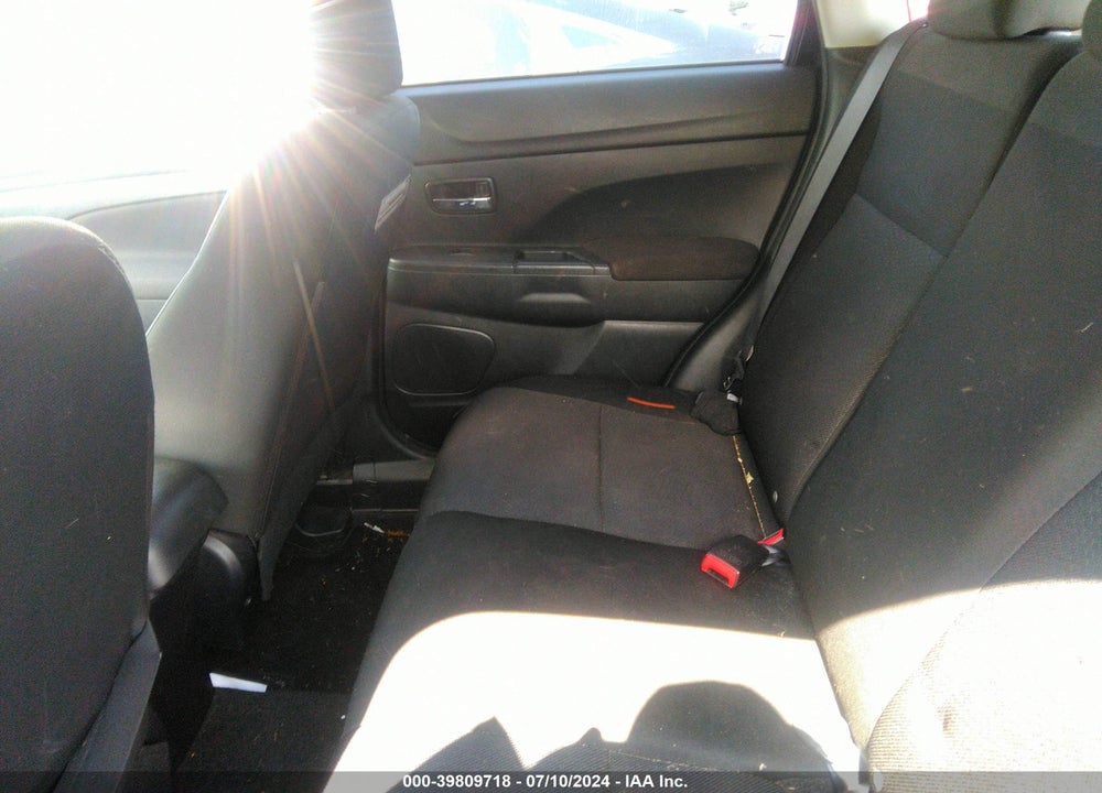 2011 MITSUBISHI OUTLANDER SPORT ES VIN: JA4AP3AU0BZ002262
