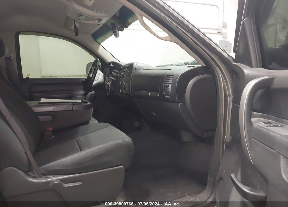 2013 GMC SIERRA 1500 SLE VIN: 3GTP2VE77DG117944