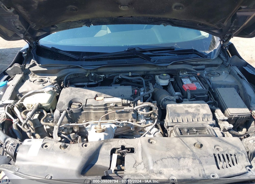 2018 HONDA CIVIC LX VIN: 2HGFC2F5XJH520558
