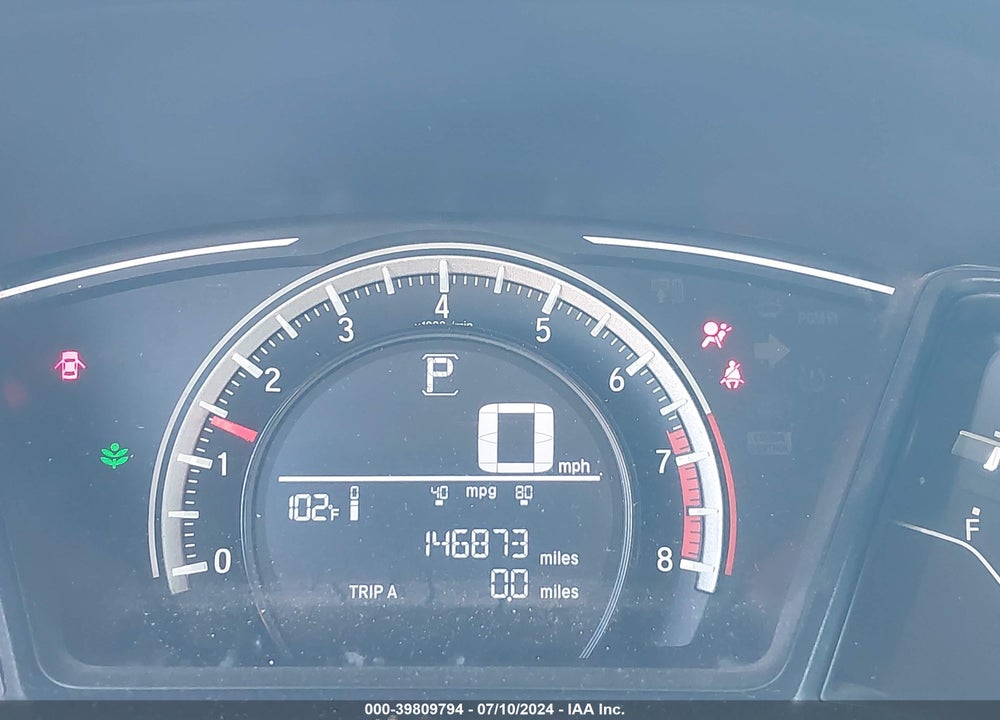 2018 HONDA CIVIC LX VIN: 2HGFC2F5XJH520558
