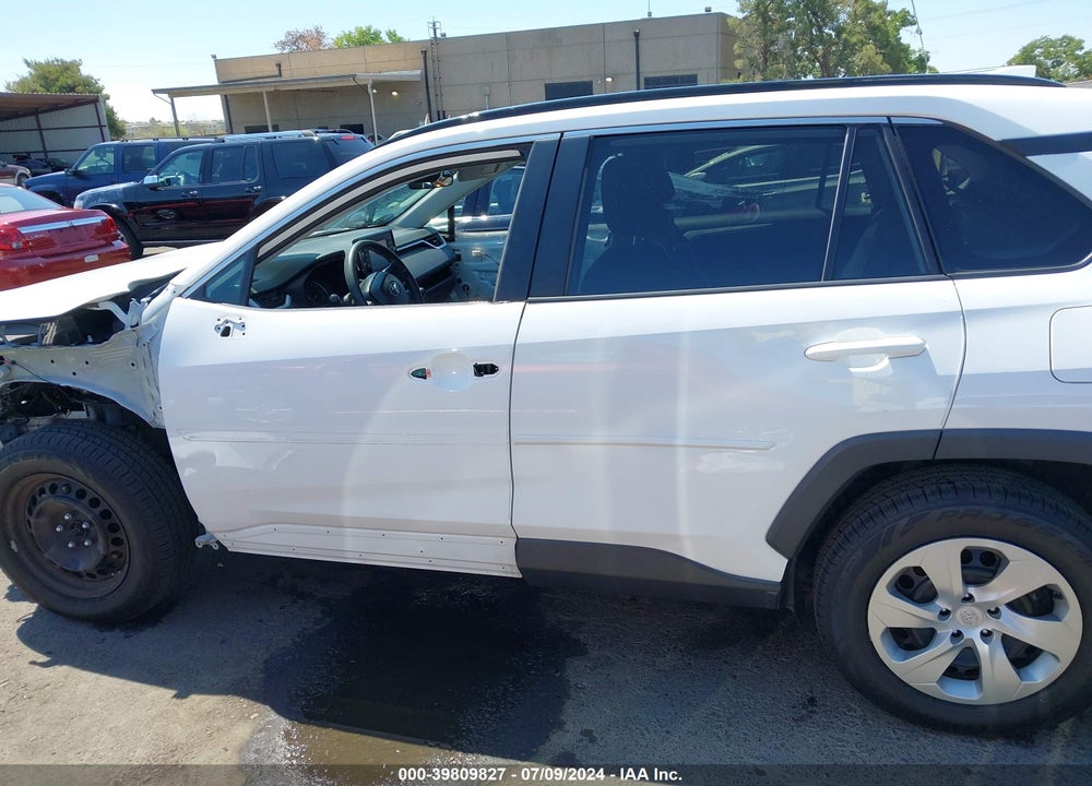 2020 TOYOTA RAV4 LE VIN: 2T3K1RFV5LC082001
