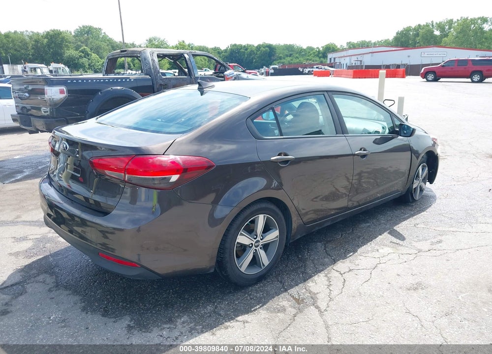 2018 KIA FORTE LX VIN: 3KPFL4A74JE226488