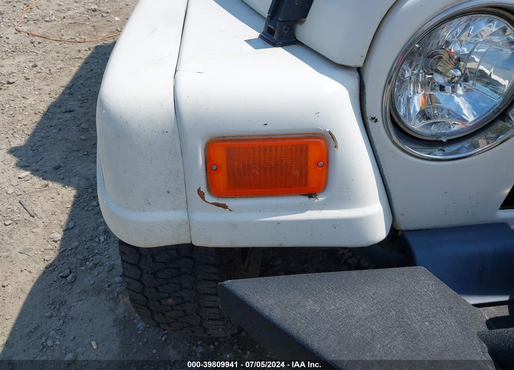1998 JEEP WRANGLER SAHARA VIN: 1J4FY49S5WP724775