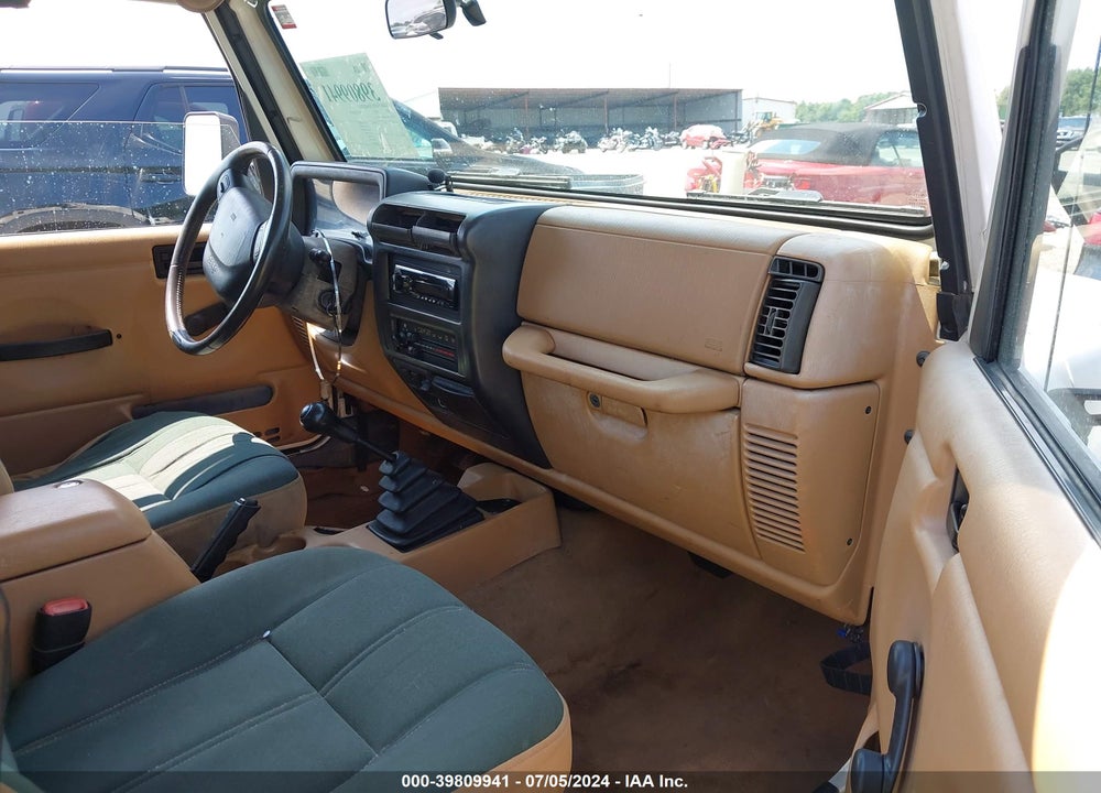 1998 JEEP WRANGLER SAHARA VIN: 1J4FY49S5WP724775