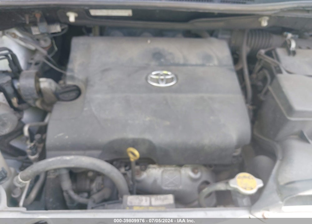 2014 TOYOTA SIENNA LE V6 8 PASSENGER VIN: 5TDKK3DC2ES508807