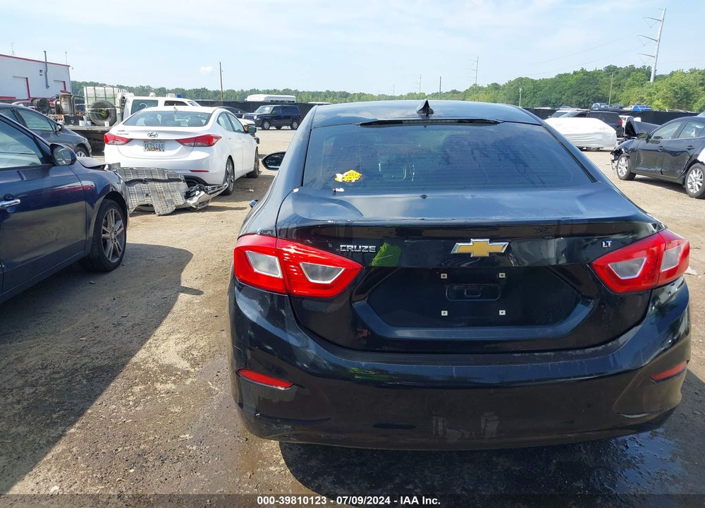 2017 CHEVROLET CRUZE LT AUTO VIN: 1G1BE5SM4H7235617