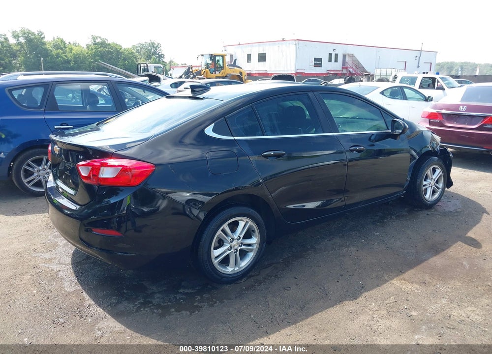 2017 CHEVROLET CRUZE LT AUTO VIN: 1G1BE5SM4H7235617