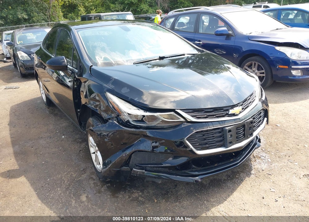 2017 CHEVROLET CRUZE LT AUTO VIN: 1G1BE5SM4H7235617
