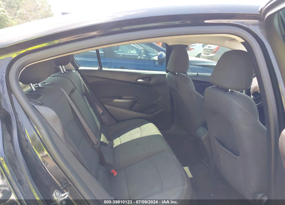 2017 CHEVROLET CRUZE LT AUTO VIN: 1G1BE5SM4H7235617