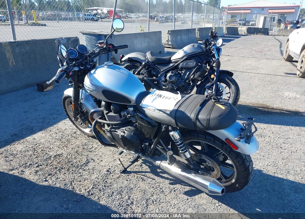 2015 TRIUMPH MOTORCYCLE BONNEVILLE VIN: SMT900K12FT677203