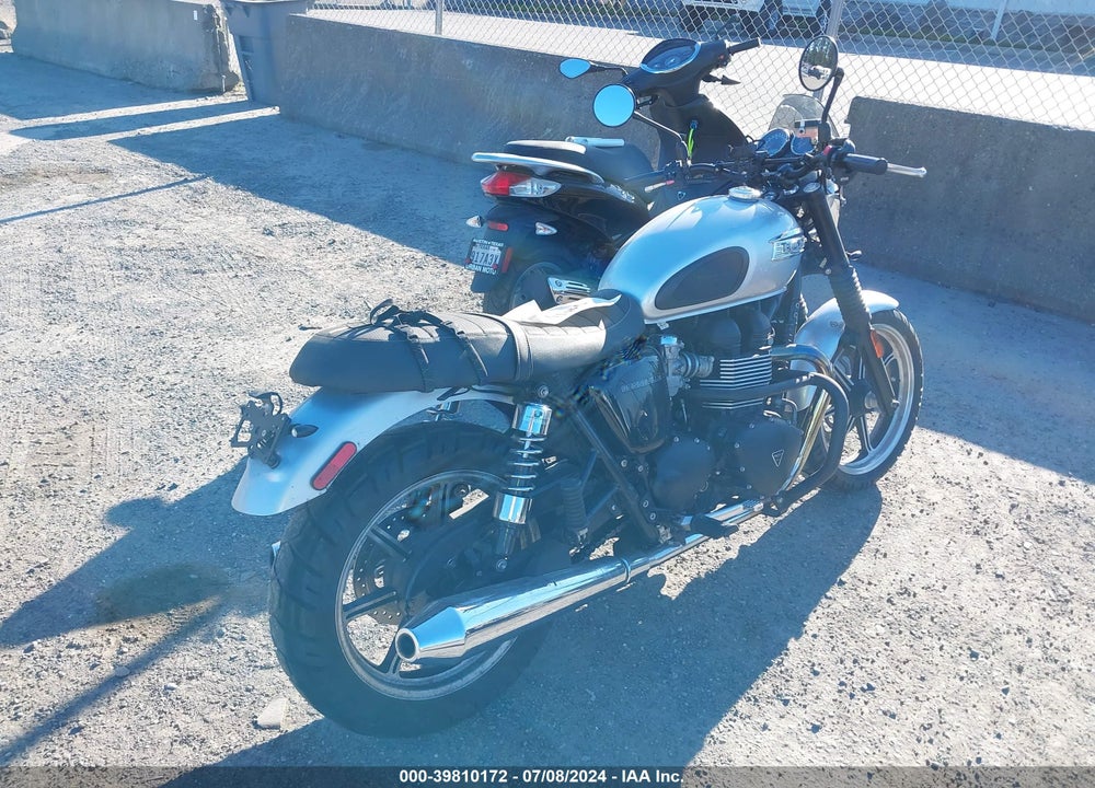 2015 TRIUMPH MOTORCYCLE BONNEVILLE VIN: SMT900K12FT677203