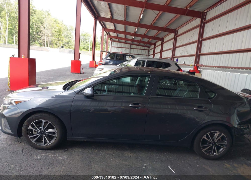 2023 KIA FORTE LXS VIN: 3KPF24AD0PE613640
