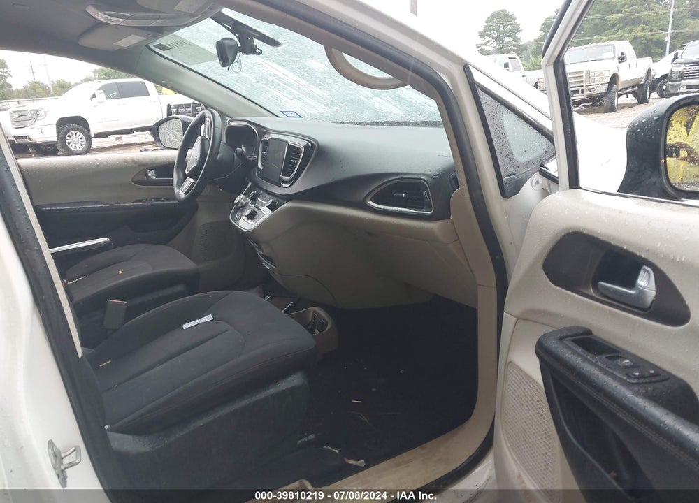 2017 CHRYSLER PACIFICA TOURING VIN: 2C4RC1DG9HR668036