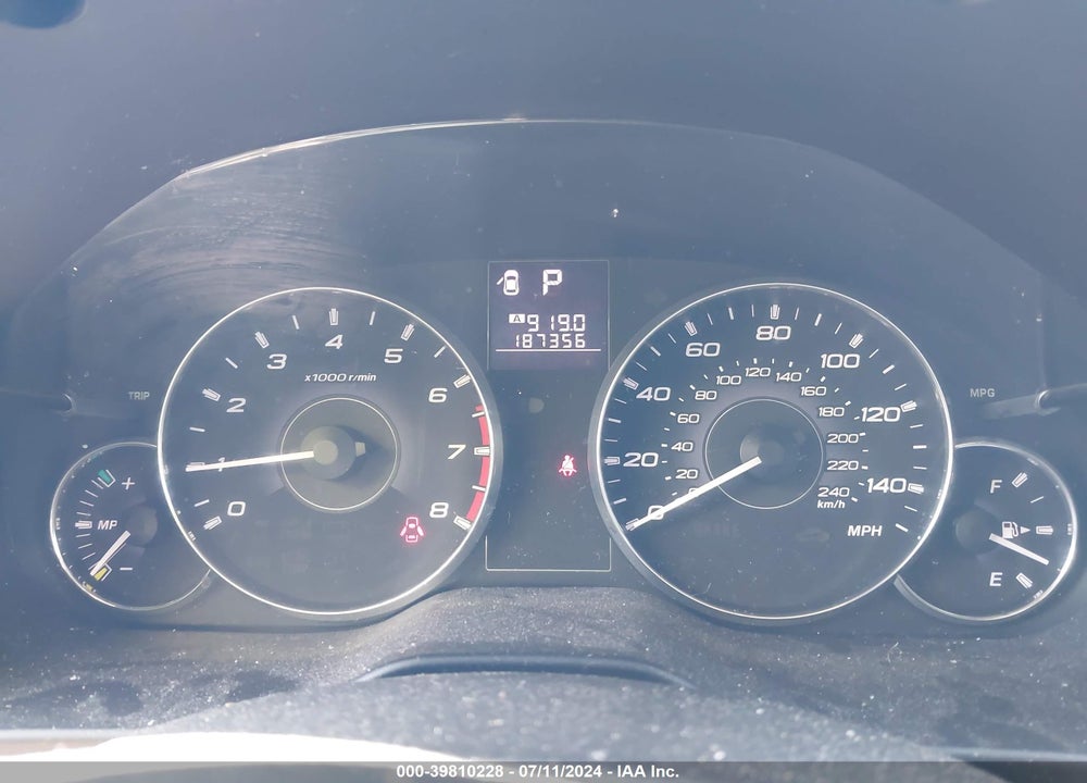 2011 SUBARU LEGACY 2.5I PREMIUM VIN: 4S3BMBB69B3223939
