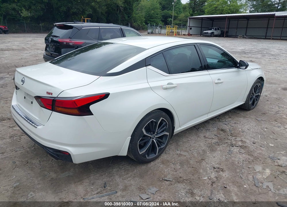 2023 NISSAN ALTIMA SR FWD VIN: 1N4BL4CV8PN326419