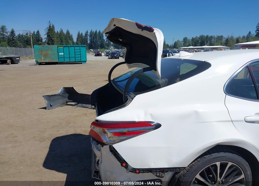 2019 TOYOTA CAMRY SE VIN: 4T1B11HK2KU698992