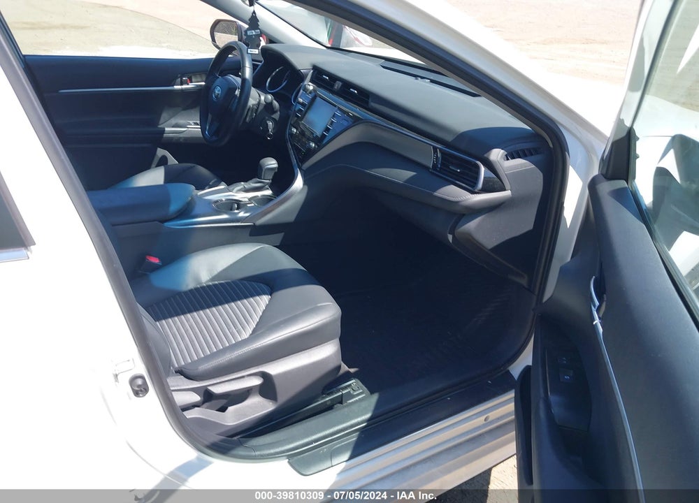 2019 TOYOTA CAMRY SE VIN: 4T1B11HK2KU698992