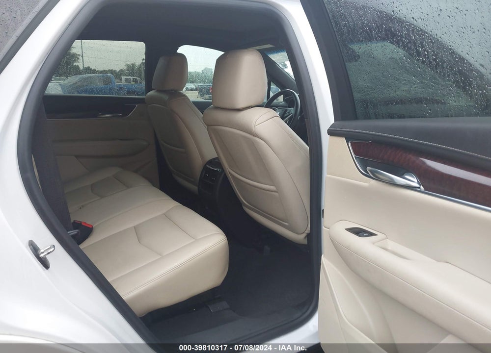 2017 CADILLAC XT5 PREMIUM LUXURY VIN: 1GYKNCRS8HZ214025