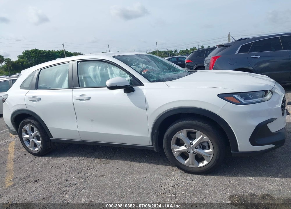 2024 HONDA HR-V 2WD LX VIN: 3CZRZ1H3XRM731234