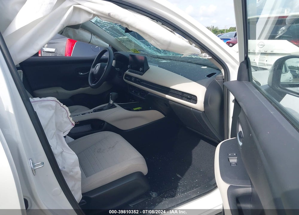 2024 HONDA HR-V 2WD LX VIN: 3CZRZ1H3XRM731234