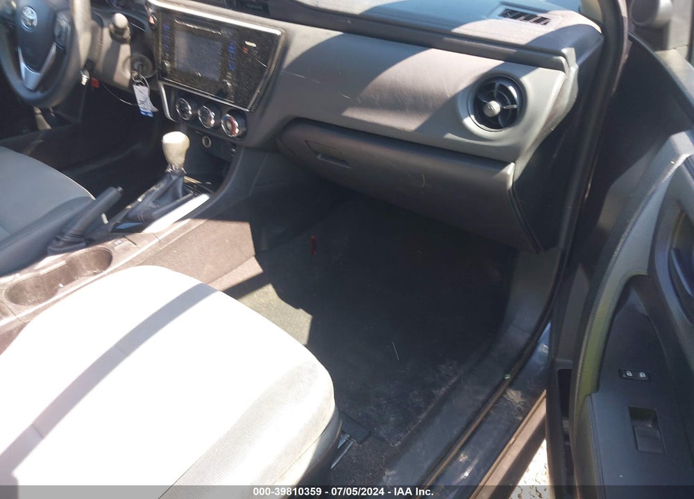 2017 TOYOTA COROLLA L VIN: 5YFBURHE5HP702849