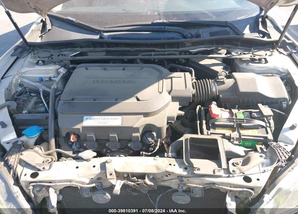 2015 HONDA ACCORD EX-L V-6 VIN: 1HGCR3F88FA020616