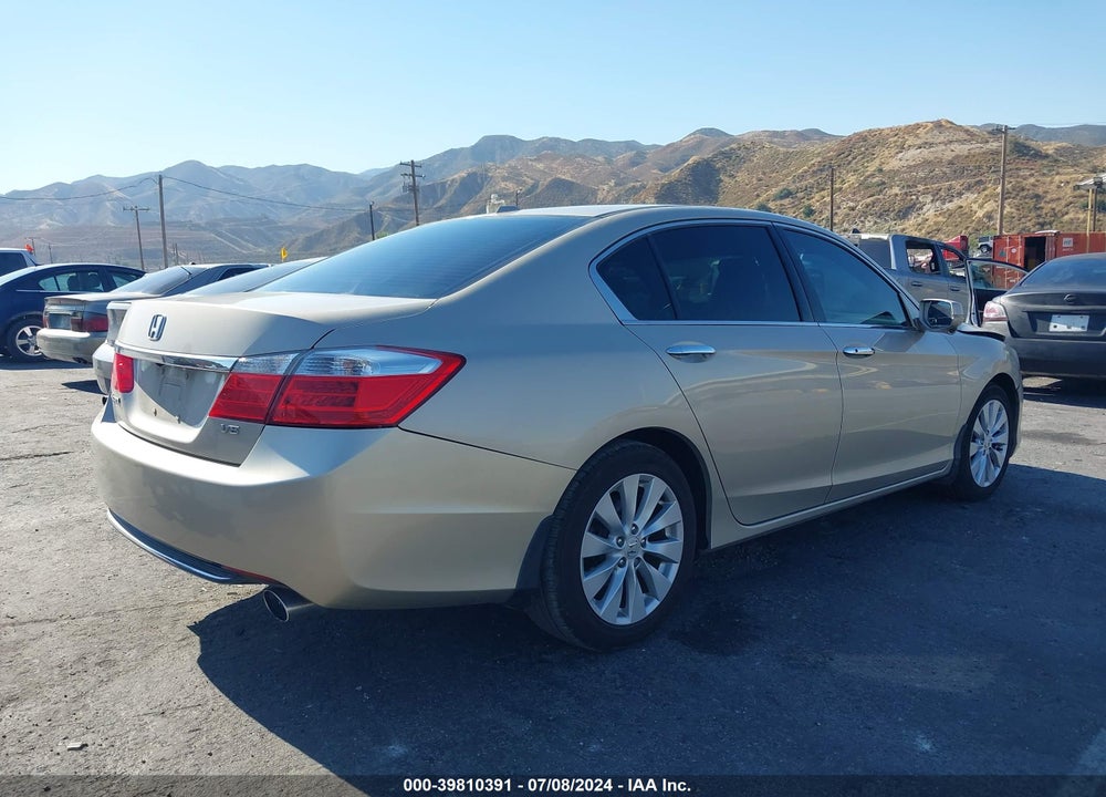2015 HONDA ACCORD EX-L V-6 VIN: 1HGCR3F88FA020616