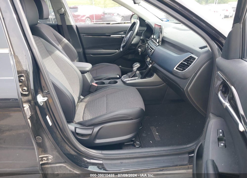 2021 KIA SELTOS S VIN: KNDEU2AA0M7045000