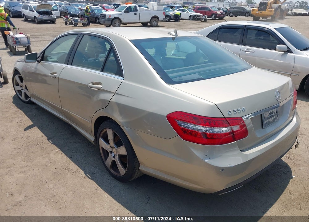 2011 MERCEDES-BENZ E 350 E 350 SPORT VIN: WDDHF5GB7BA498206