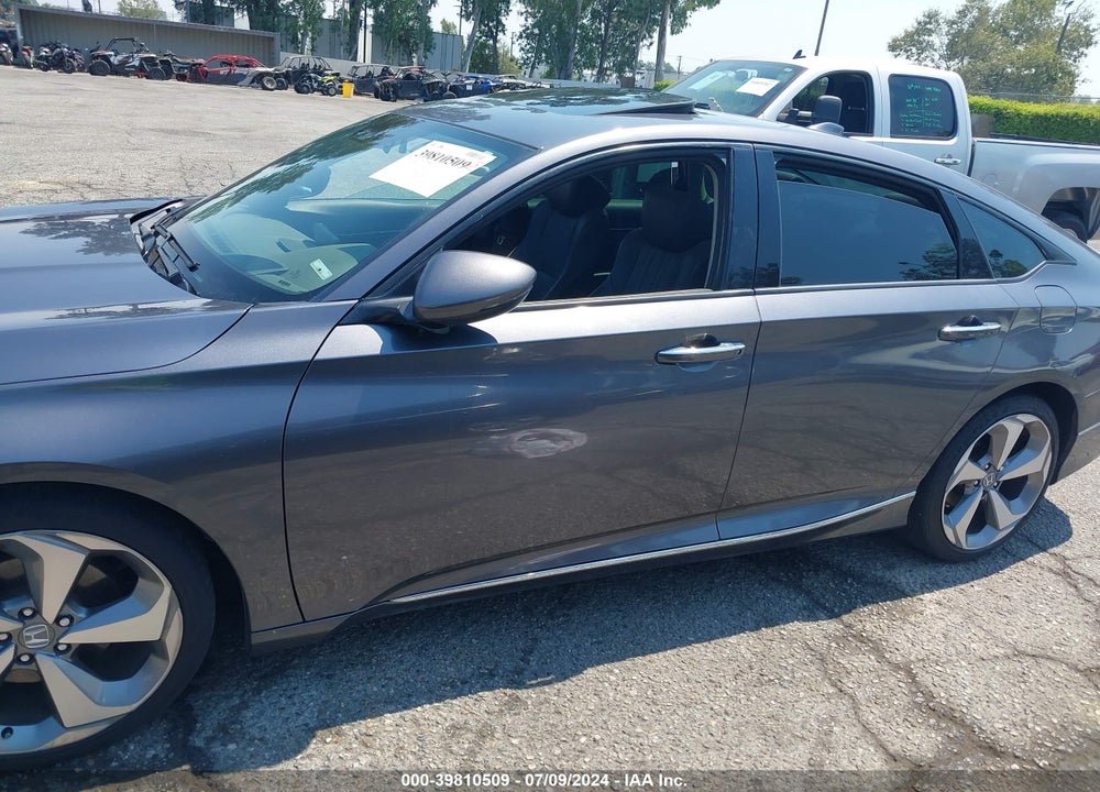 2018 HONDA ACCORD TOURING VIN: 1HGCV1F92JA078657