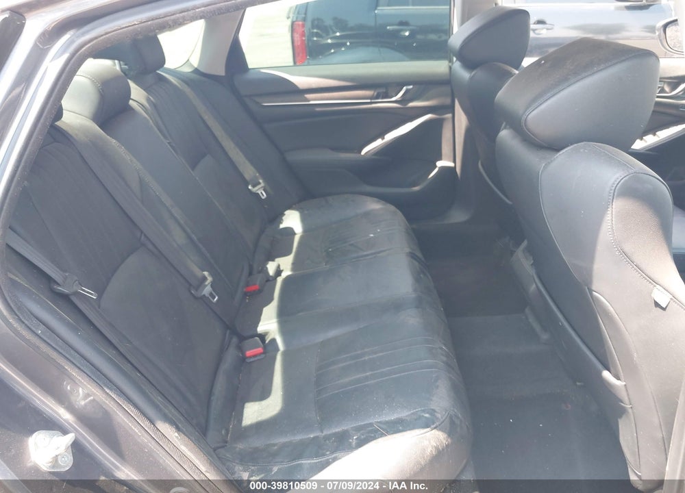 2018 HONDA ACCORD TOURING VIN: 1HGCV1F92JA078657