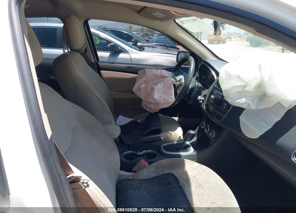 2012 CHRYSLER 200 LX VIN: 1C3CCBAB1CN222588