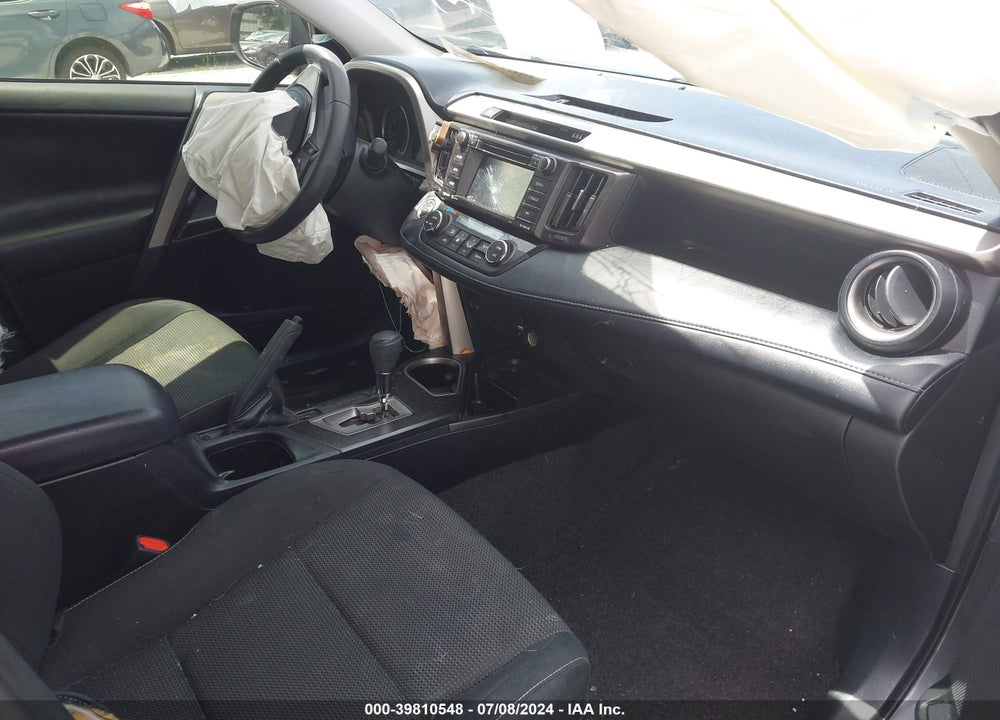 2018 TOYOTA RAV4 XLE VIN: JTMWFREV9JJ730745