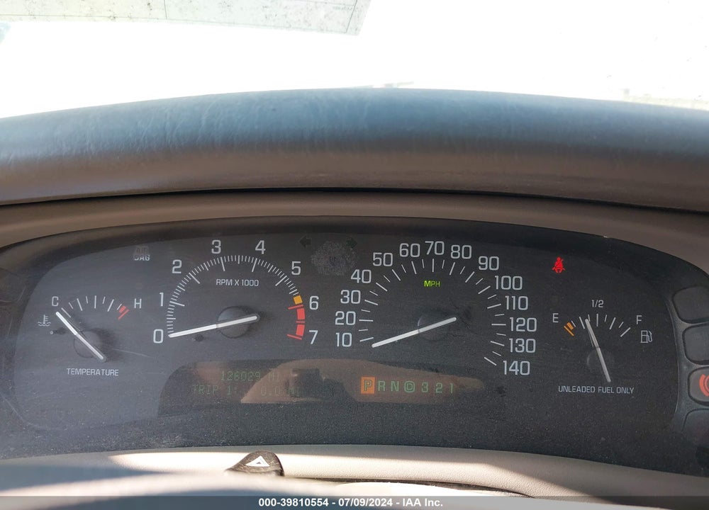 2000 BUICK PARK AVENUE VIN: 1G4CW52K8Y4180349