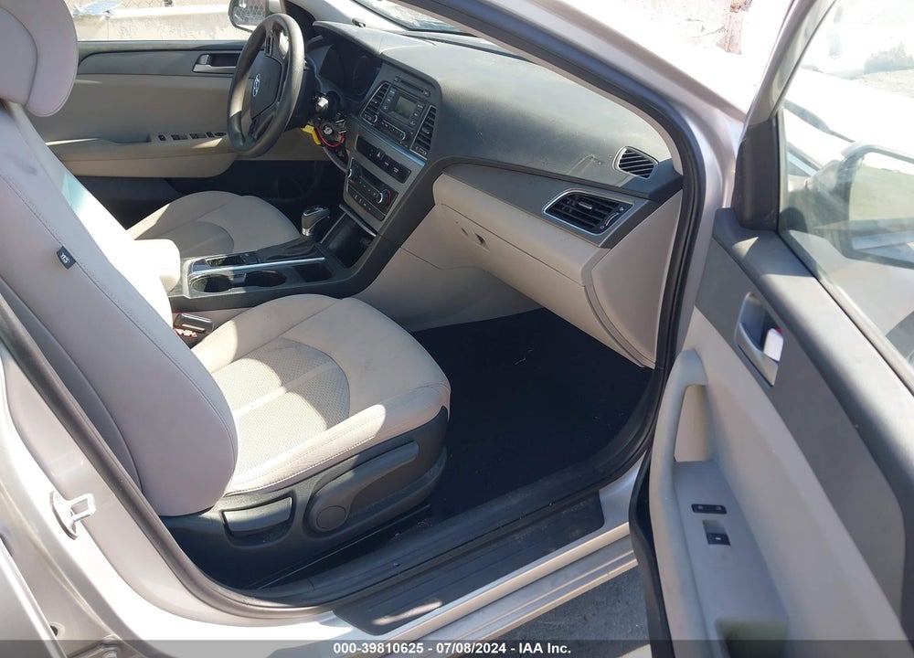 2017 HYUNDAI SONATA VIN: 5NPE24AF1HH528963
