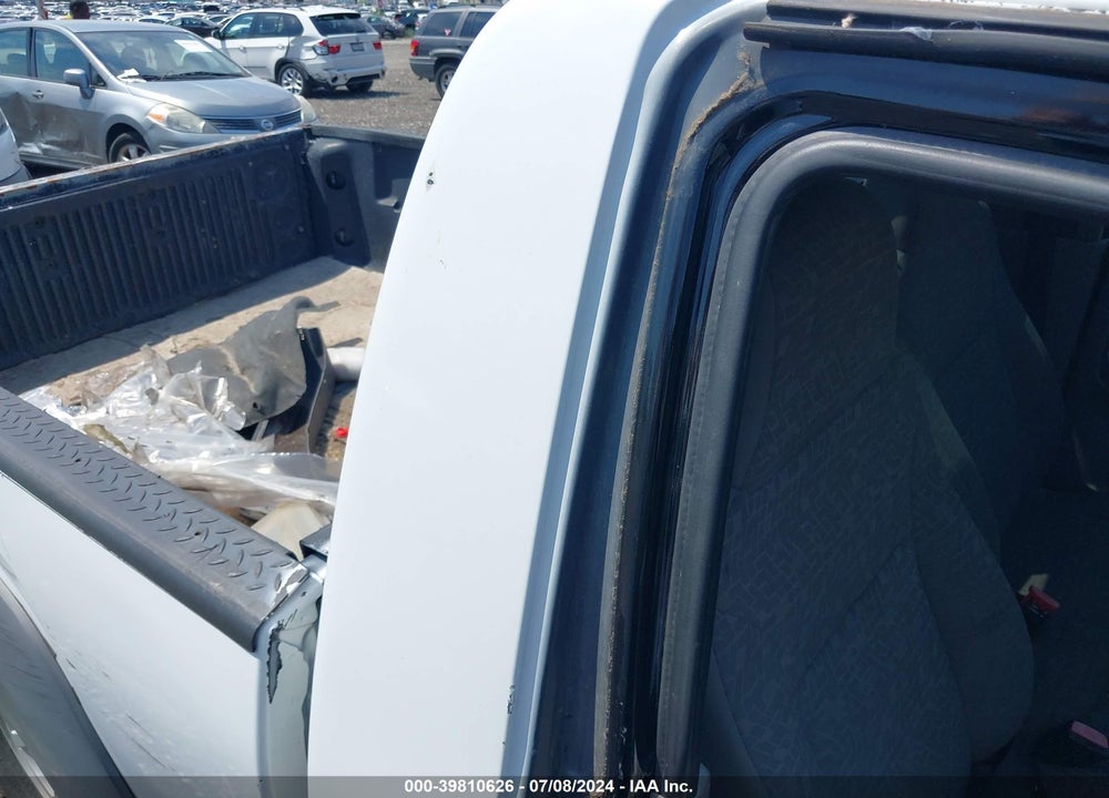 2004 CHEVROLET COLORADO VIN: 1GCCS148048208593