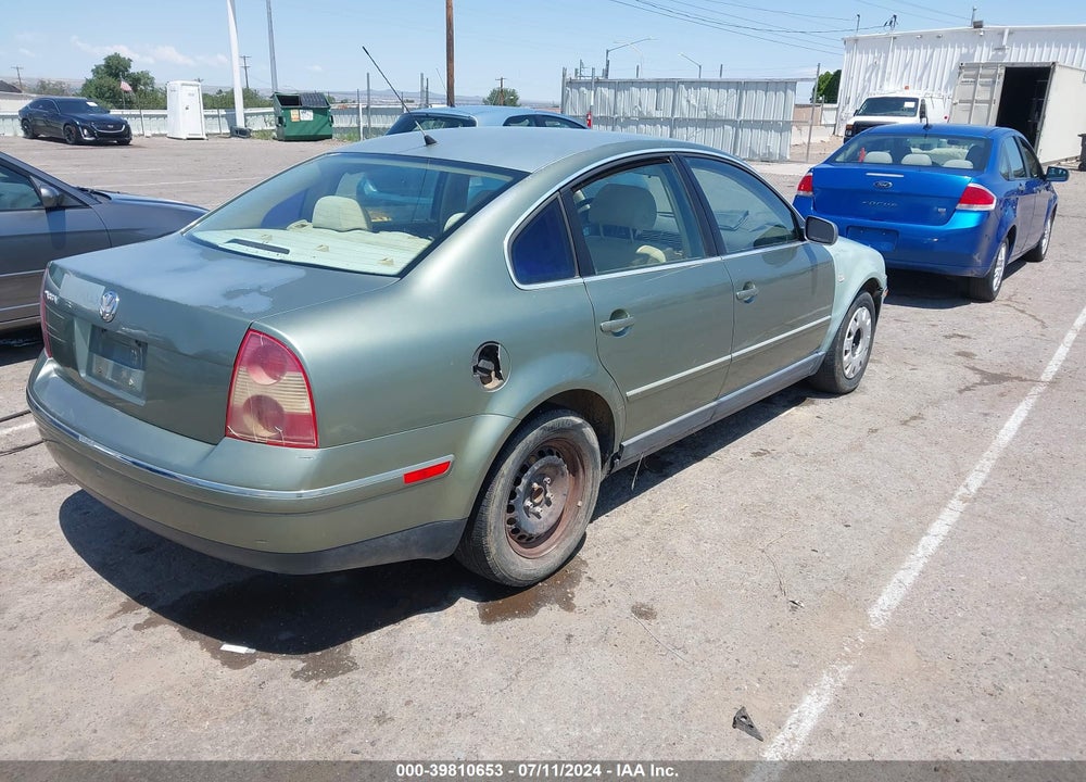 2002 VOLKSWAGEN PASSAT GLS VIN: WVWPD63B22P344524
