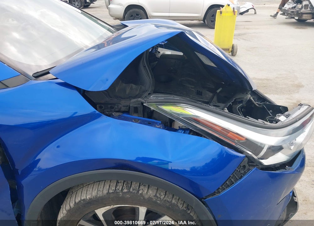 2018 TOYOTA C-HR XLE PREMIUM VIN: NMTKHMBX7JR053147