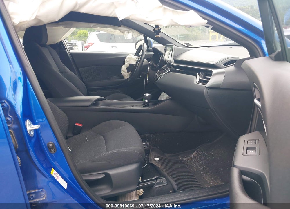 2018 TOYOTA C-HR XLE PREMIUM VIN: NMTKHMBX7JR053147